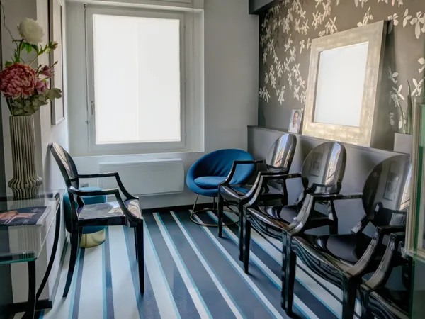 Salle d'attente du cabinet du Dr Marion Dumont à Metz
